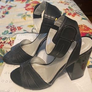 New Geox Respira 4” black heels sz. 7.5